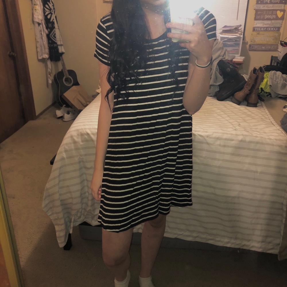 Mossimo Black and White Striped T-Shirt Dress